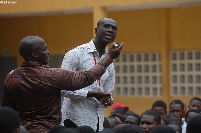Lycée moderne d’Adjamé/ Des gendarmes chassent les candidats des salles - Mian Augustin exige la reprise ultérieure des épreuves de Philosophie